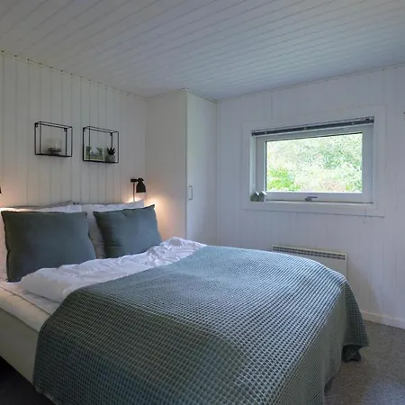 Three-bedroom Holiday In *
